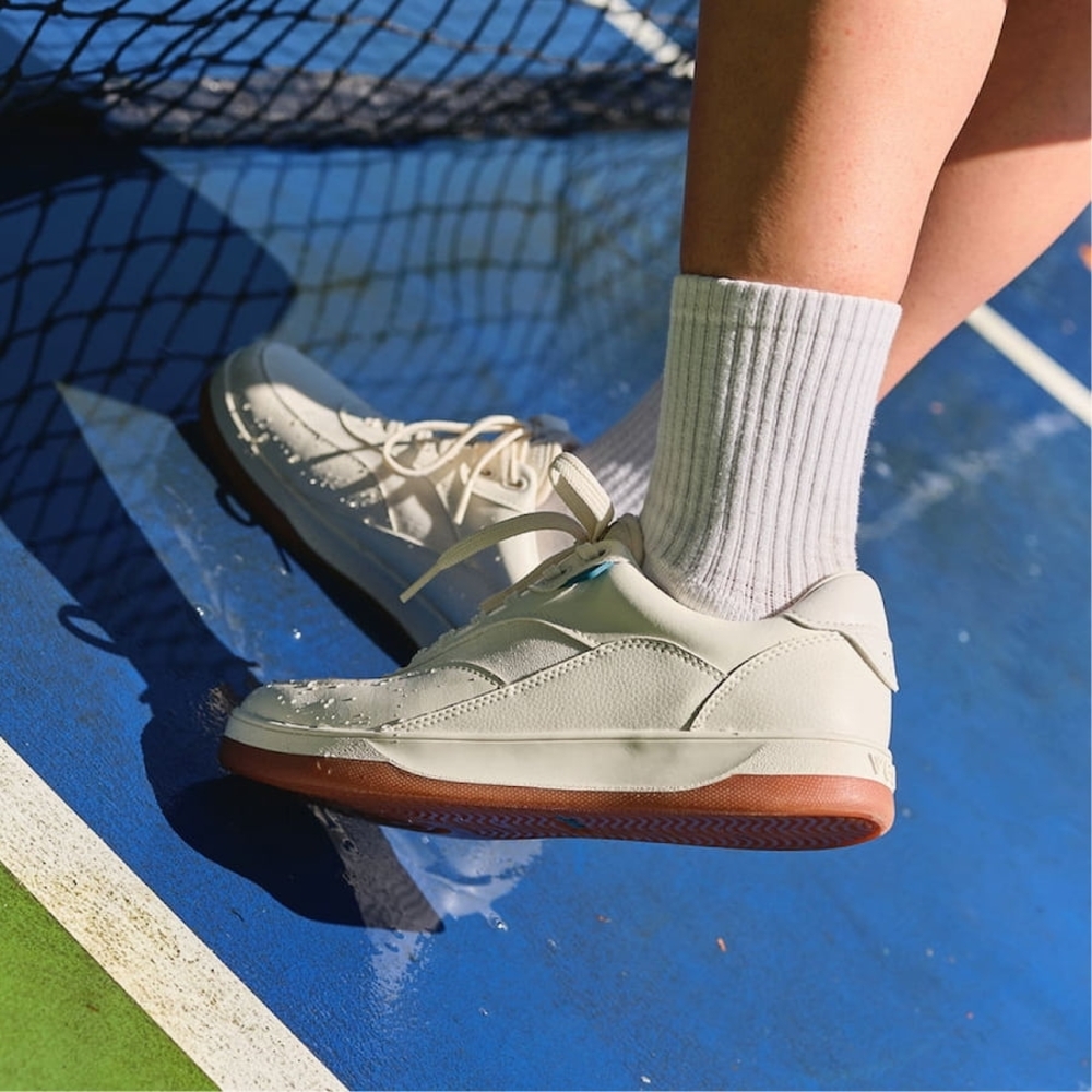 BNIB Vessi Courtside Classic (Size 6)